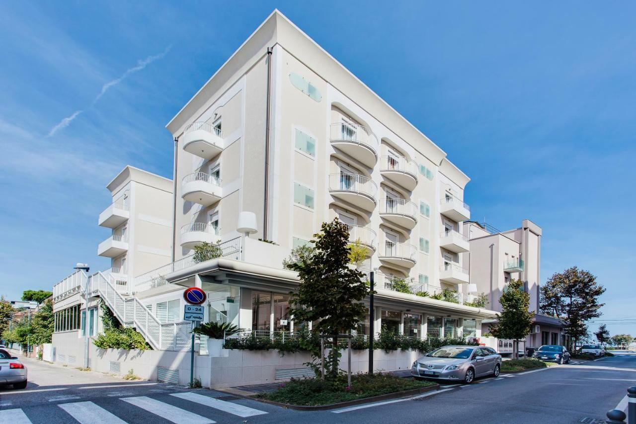 Hotel Villa Marina Wellness Spa Ρίμινι Εξωτερικό φωτογραφία